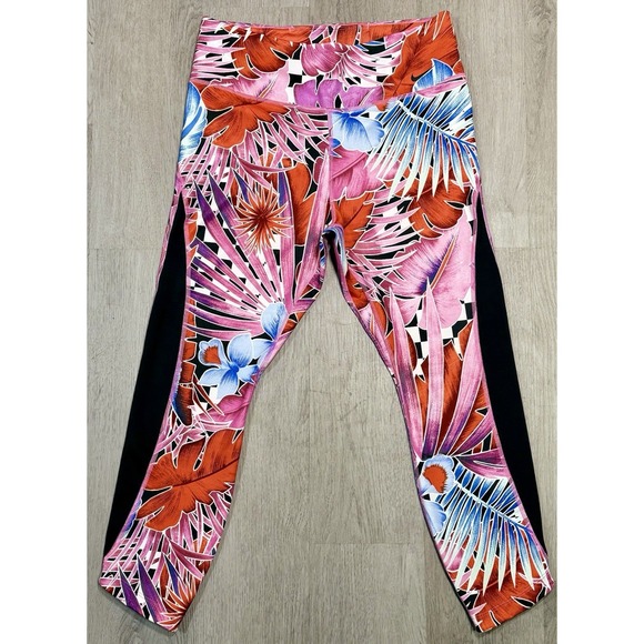 Nike Pants - Nike Dri-FIT Icon Clash One Floral Hi-Rise Boho Leggings Size L Capri Comfort